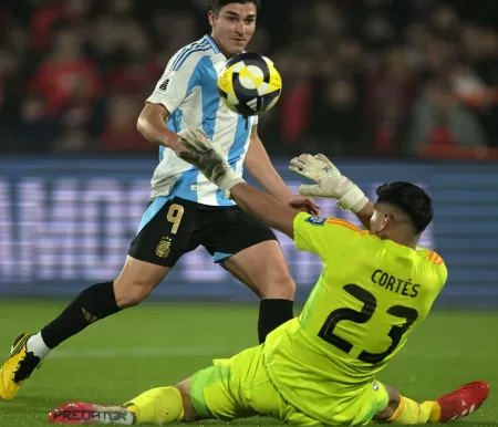 Argentina vence o Chile nas Eliminatórias com gol solitário de Lautaro Martínez