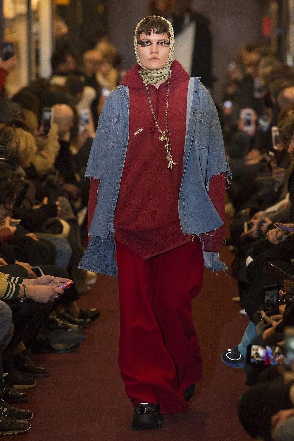 VETEMENTS FALL/WINTER 2018. Fashion eating its own history.