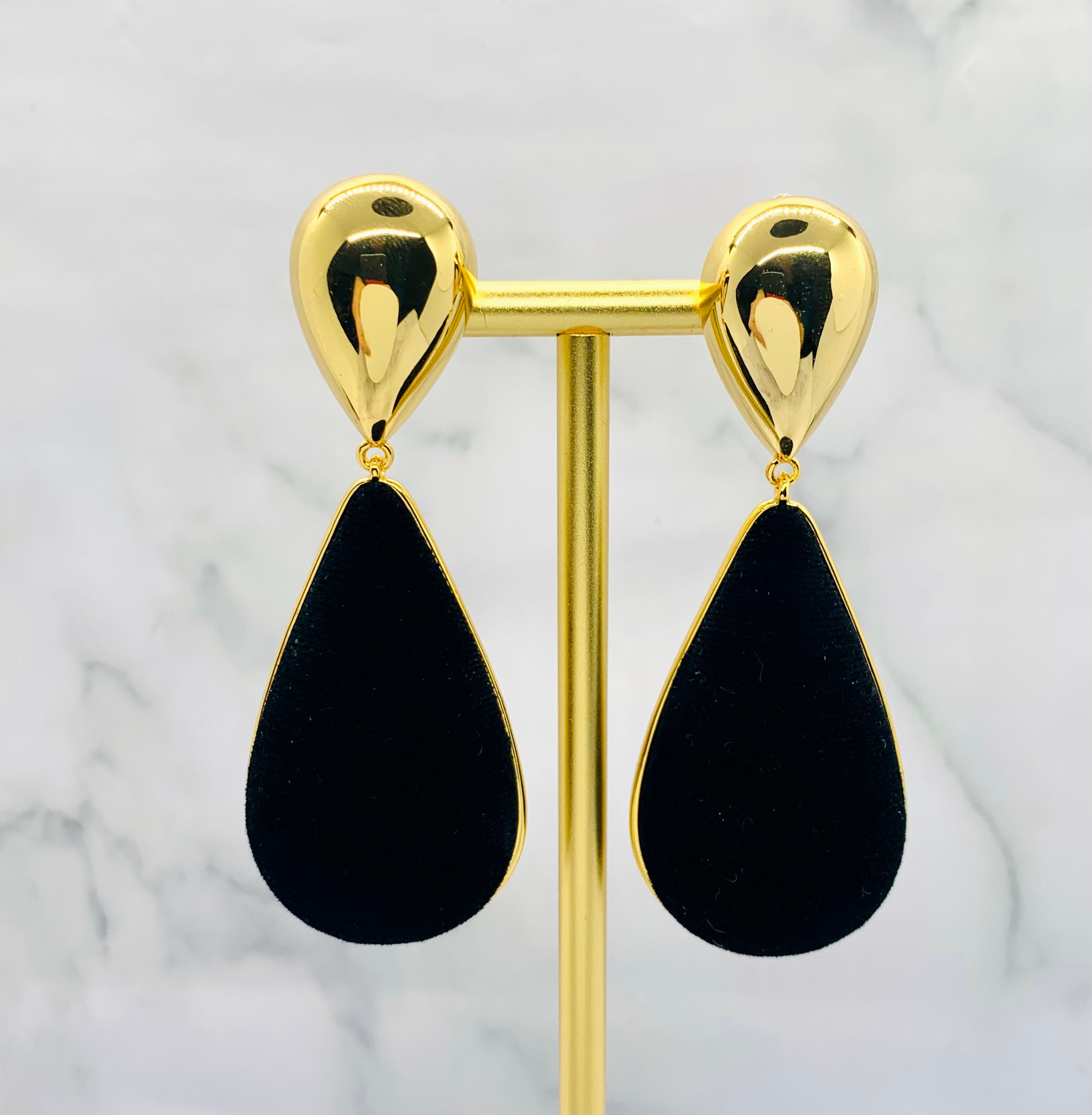 YSL YVES SAINT LAURENT Velvet Tear Clip On Earrings - Pre owned