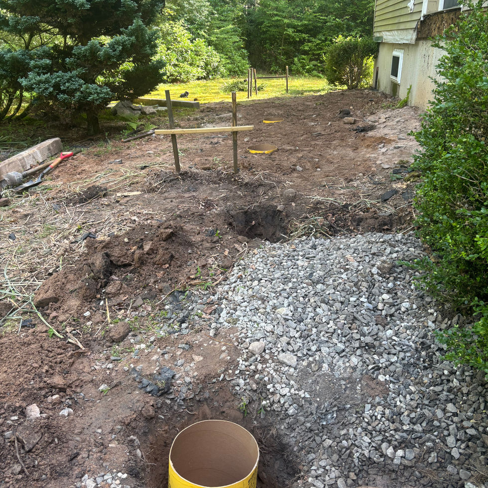 Custom cedar deck with ramp in Orange County NY – outdoor wood deck design by Shaping Houses.