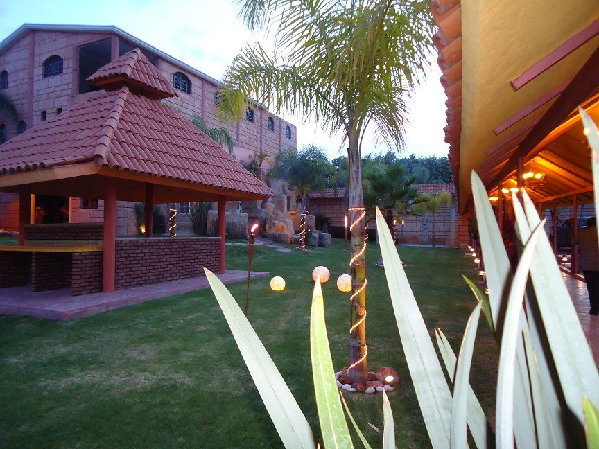 Jardín y horno para borrego