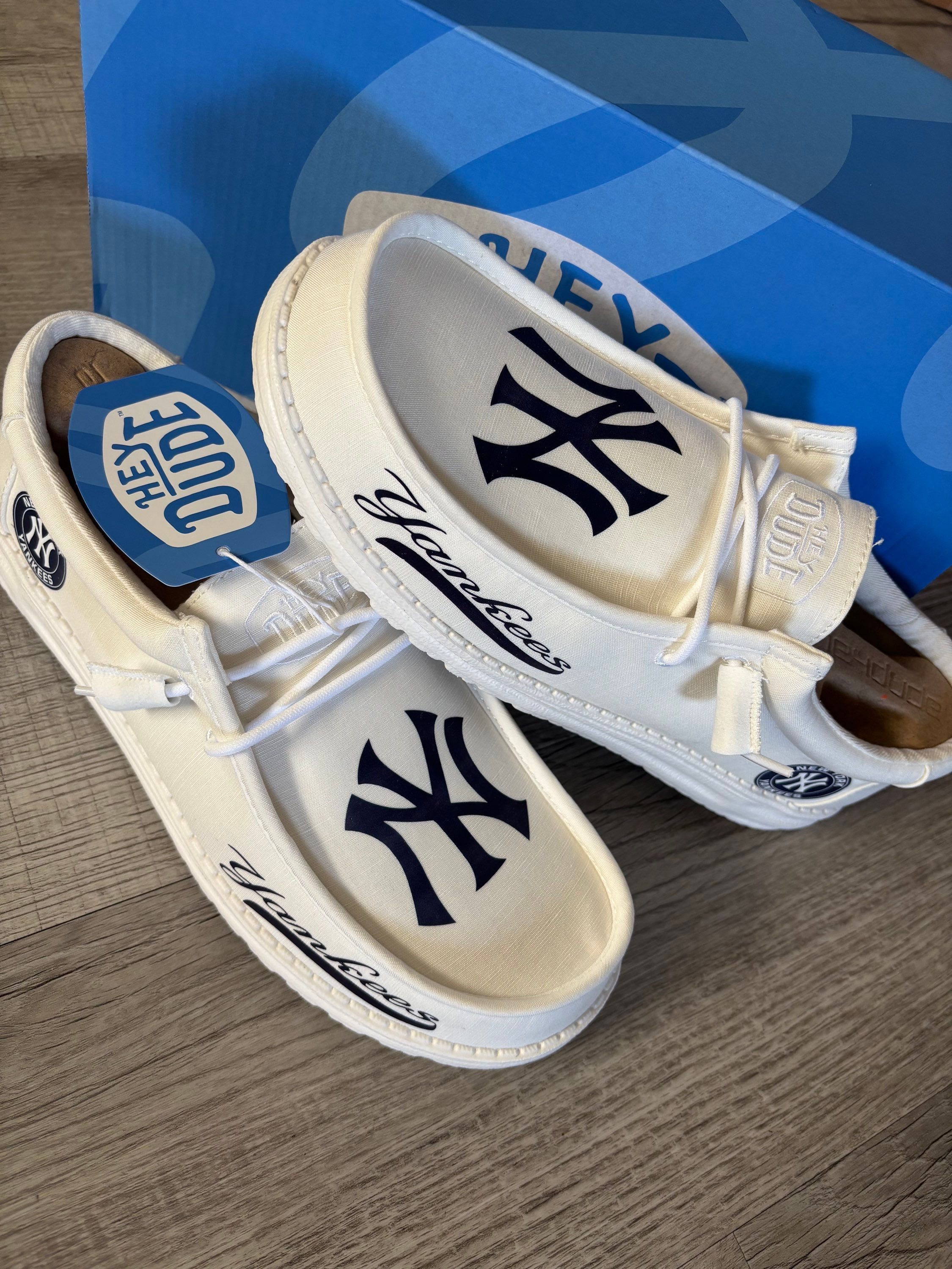 Custom New Yankees Hey dudes