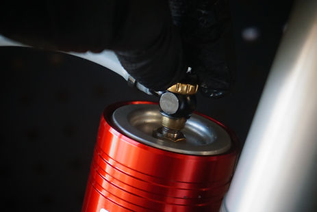 Stickstoff befüllen Nitrogen Sachs Federbeinservice Beta RR 300