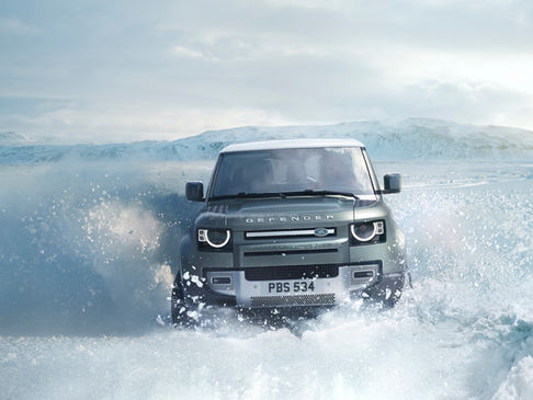 Yeni Land Rover Defender Dünya Tanıtımını Frankfurt’ta Gerçekleştirdi