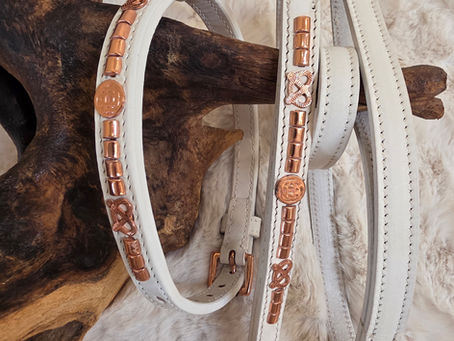 White Rose Gold Stafford Knot Staffy Show Collar & Lead Set limited Edition