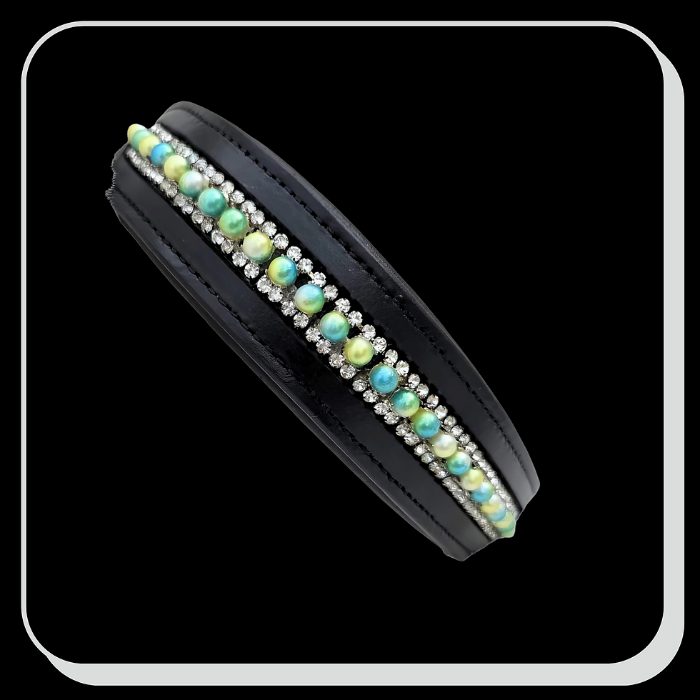 Thumbnail: Emerald Elegance Dog Collar Handcrafted Diamanté Gems Inlay,Premium Leathe
