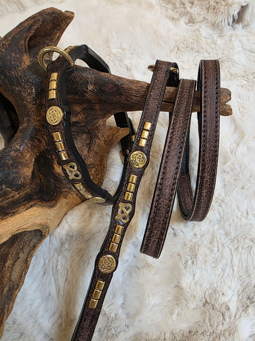 Thumbnail: Hench Wear Antique Heritage Oak Brown Celtic Staffy Collar & Lead Hand-dyed 