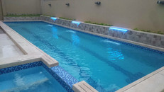 Piscina 13 x 3.5 + Jacuzzi 2.5 x 2.5