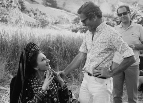 BACKSTAGE. Mimmo Cattarinich e la magia del fotografo di scena