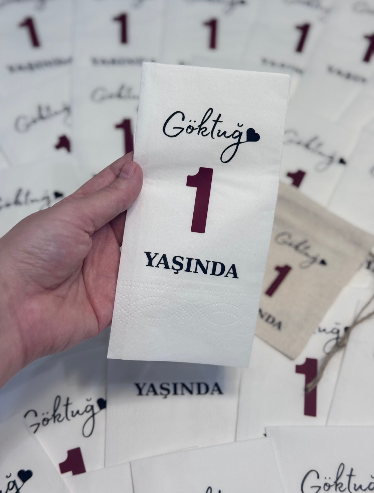Kalpli  Kişiye Özel 1 Yaş üstü Kutlama Peçetesi 