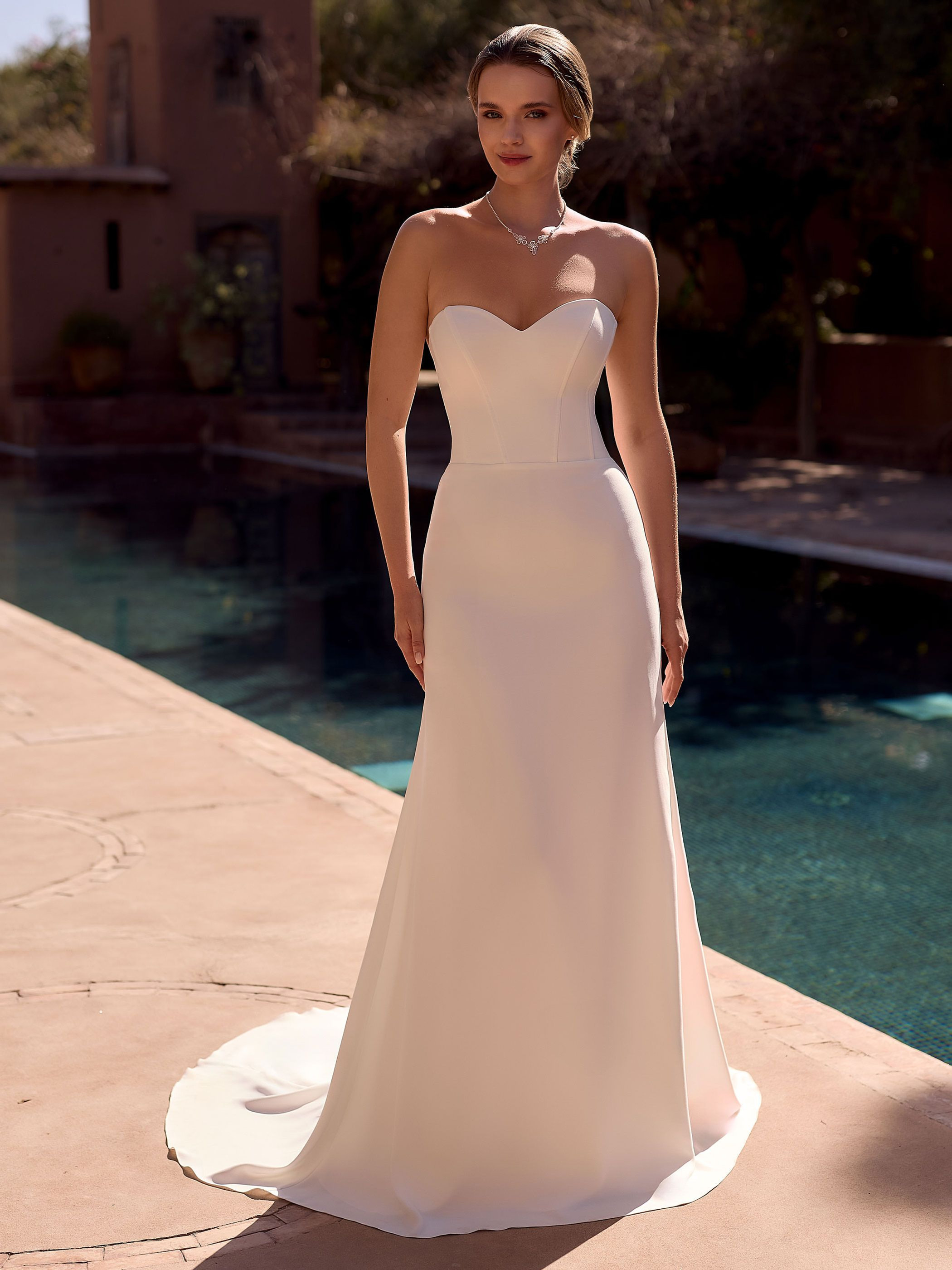 Bianco Evento "Nuvia" Wedding Dress Size 14