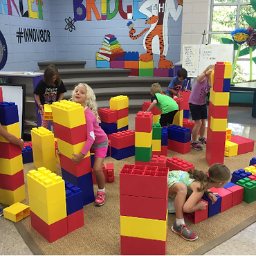 Playing with lego blocks - EverBlockNZ.p