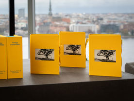 Eröffnung und Diskussion des Reproduktionsalbums "Topographie der Erinnerungen"