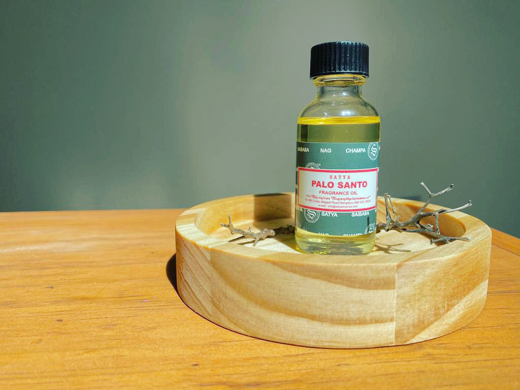 Satya Palo Santo Fragrance aromatic Oil.