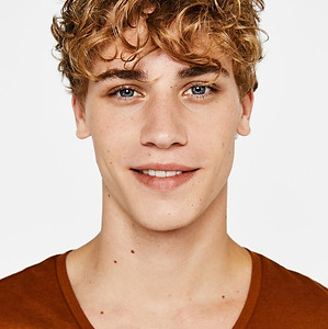 large-1543749547-3977c196da4e83124b654d7