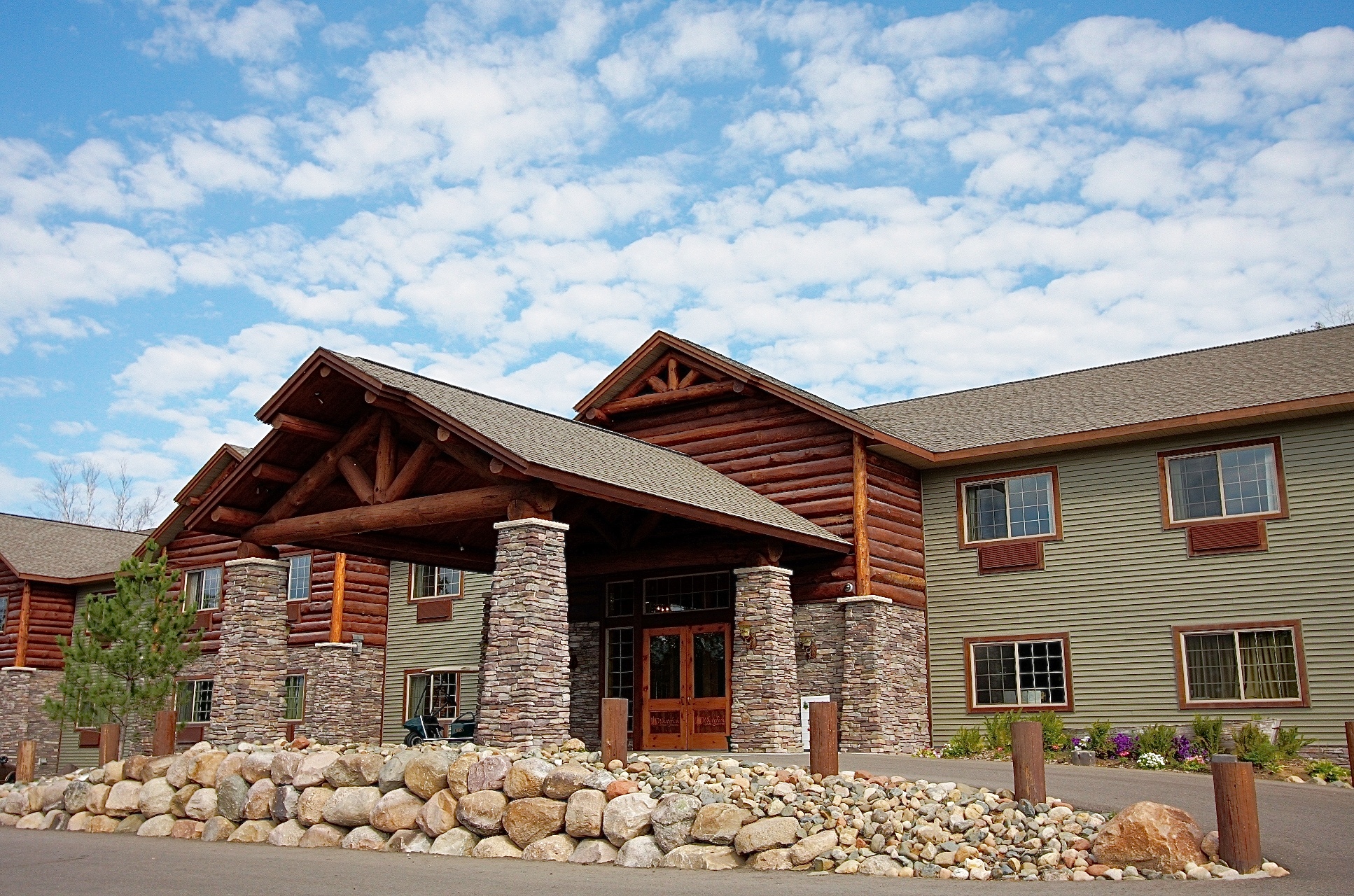 Whitefish Lodge & Suites Crosslake Whitefish Properties