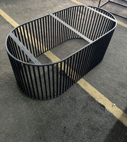 Oval steel base for coffee table