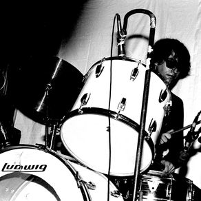 Glorious Din Drummer Pete Herstedt Dies Aged 65