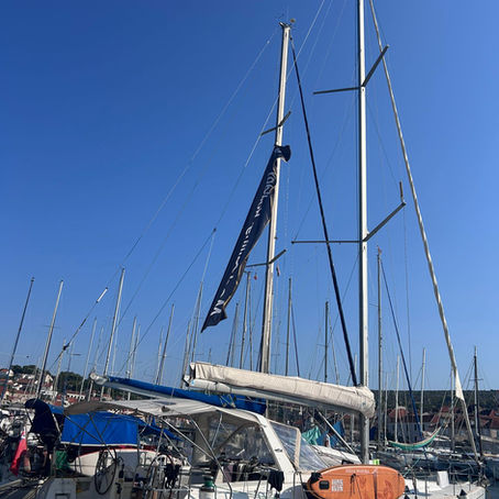 The Power of Compact Luxury: Why Big Resorts Can’t Match a Yacht’s Intimate Vibe