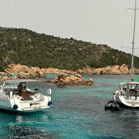 Summer Travel Hacks: Beat the Crowds, Save Money, and Sail into an Unforgettable Adventure