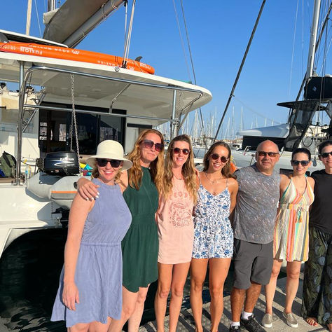 The Benefits of Sailing with a Crew for New and Experienced Sailors