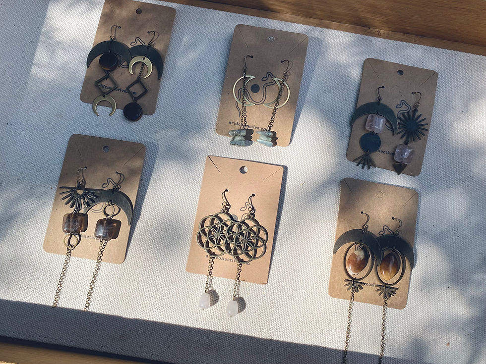 Thumbnail: custom earrings with divination