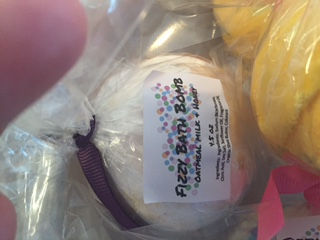 Thumbnail: Fizzy Bath Bombs