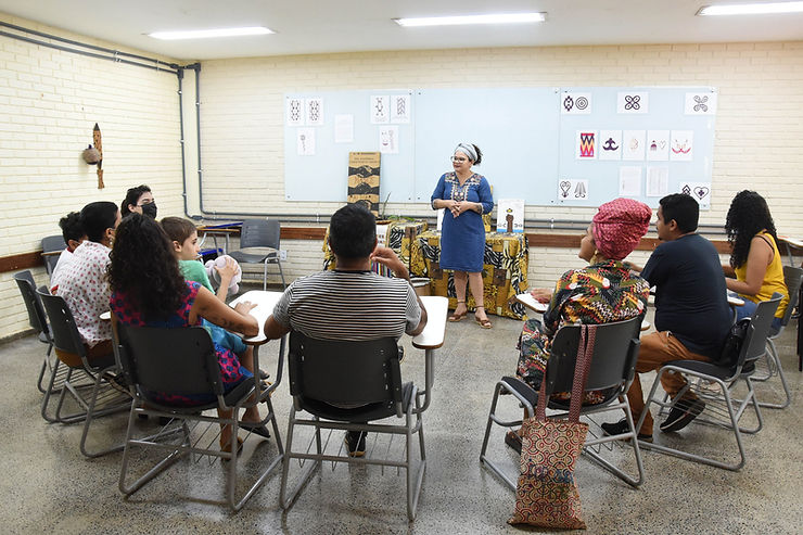 Educação libertadora e emancipatória tem que ser também antirracista