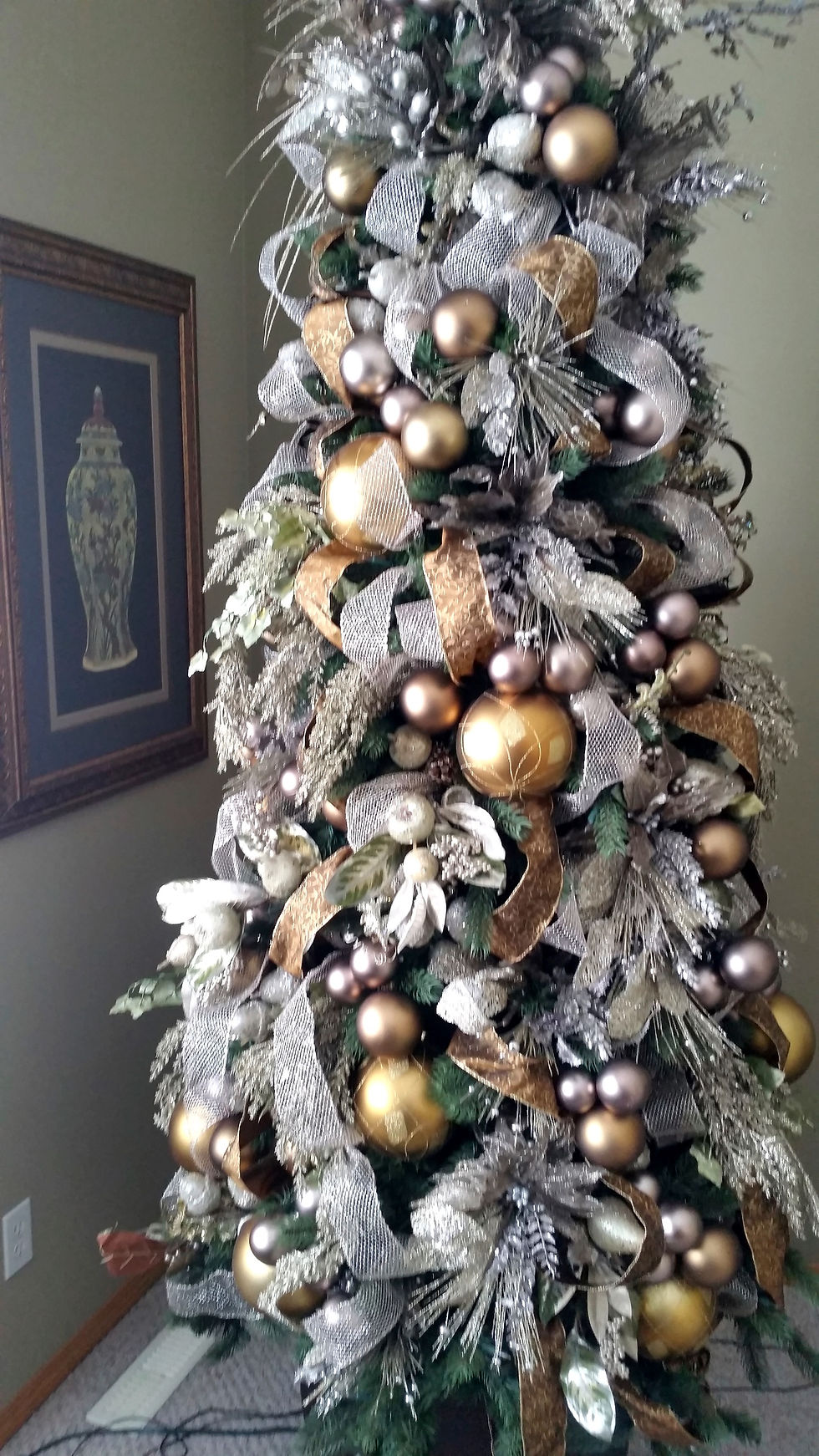 Christmas Presence Decor