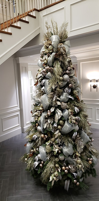 Christmas Presence Decor