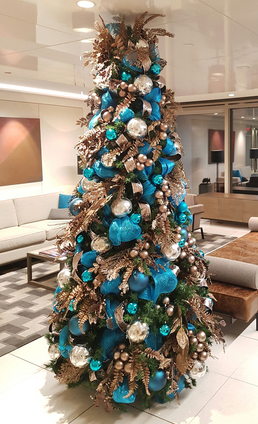 Christmas Presence Decor