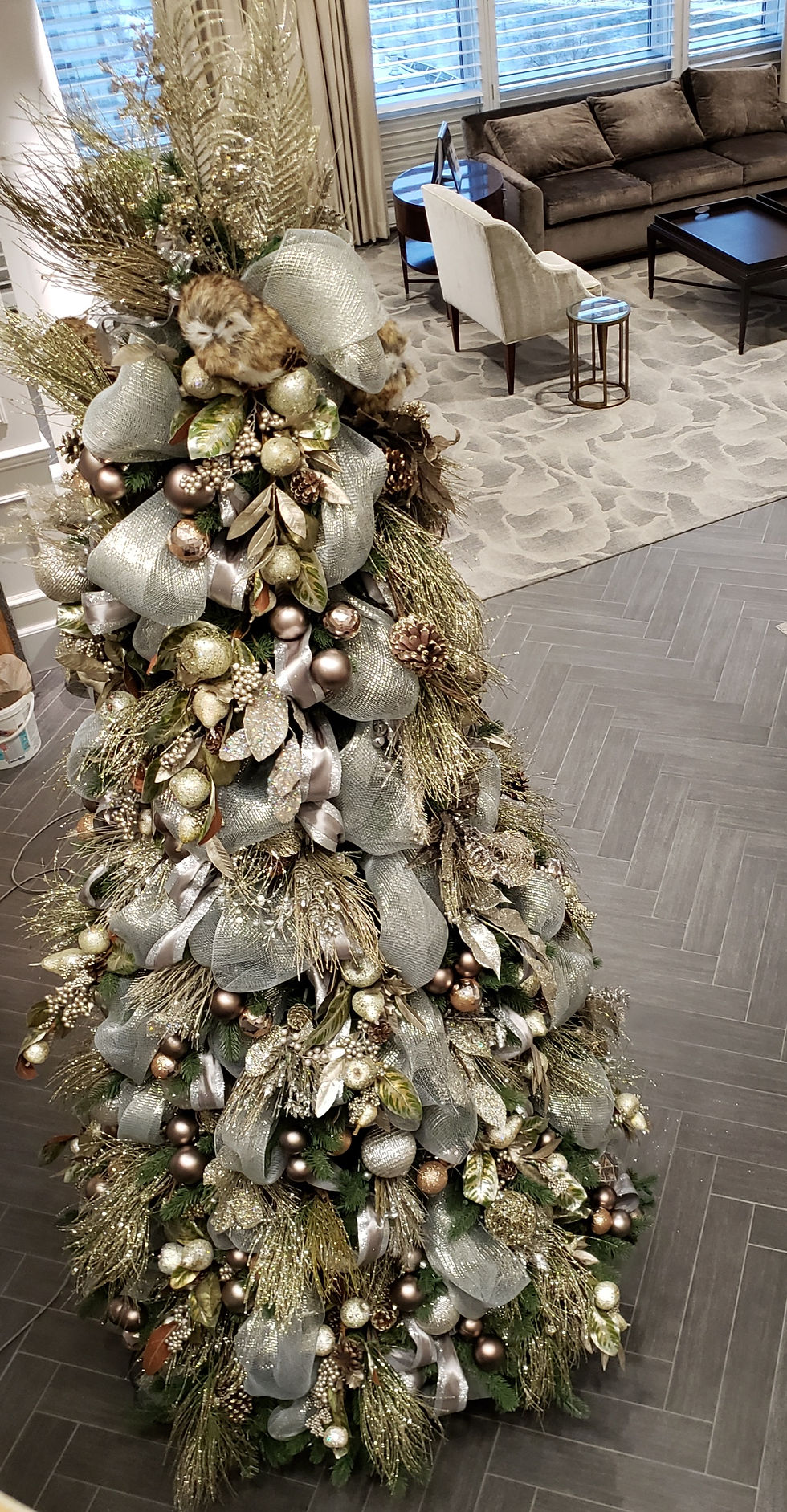 Christmas Presence Decor