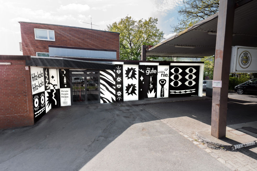 HELLO SPRAY Studio | fritz-kola | Corporate Graffiti | Getränke Valentiner | Hamburg