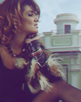 316887_10150378764994172_582349171_81423