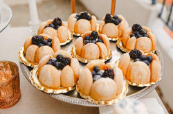 VA Photography 437 7444