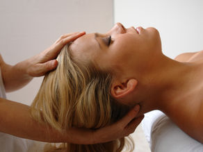 Is Moist Heat Therapy More Effective Than Dry Heat for Back Pain Relief? A Scientific Evaluation