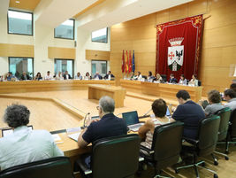 Alcobendas aprueba rebajas en los impuestos de 2027 y ayudas a la tasa de basuras