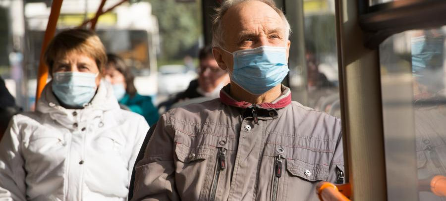 Alcobendas subvenciona la tarjeta de transporte de las personas mayores
