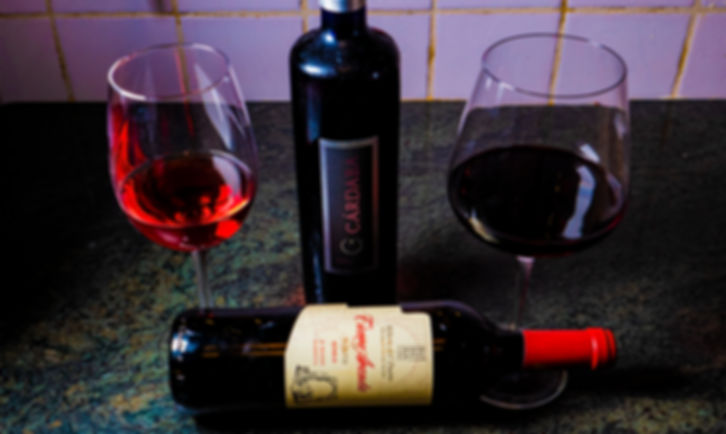 Bottle of red or rosé wine (Ribera del Duero / Valtiendas)