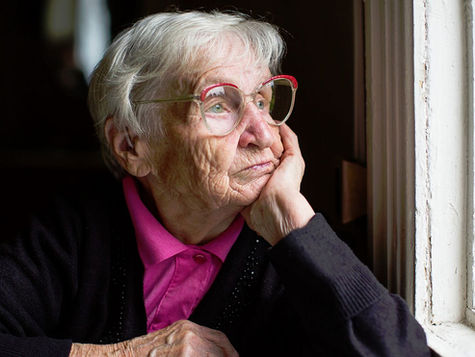 El PSOE de Alcobendas acusa al PP de desatender a la tercera edad