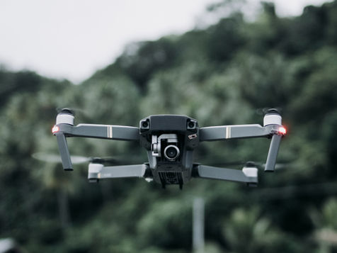 Alcobendas se convierte en sede nacional de tecnología de drones con una exhibición de pilotaje a distancia