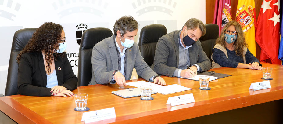 Alcobendas renueva los convenios con las entidades de conservación de las urbanizaciones