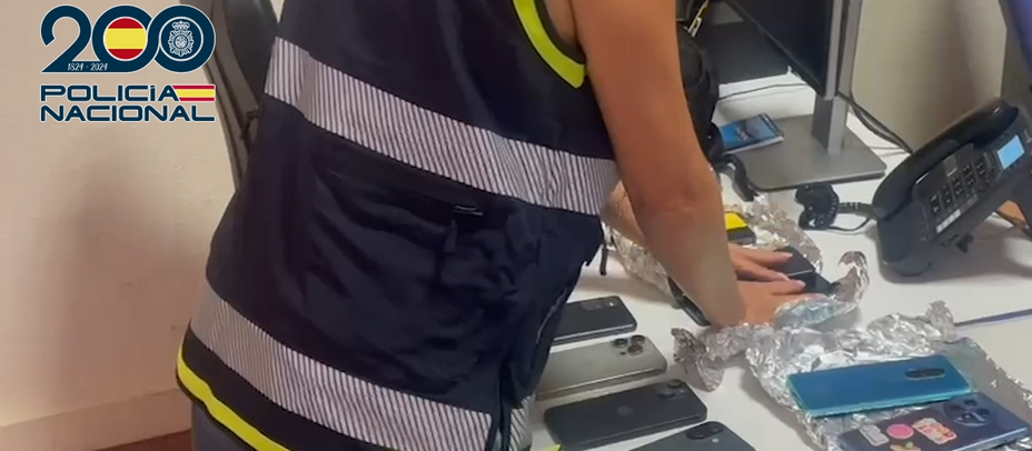 Detenidas cinco personas en Alcobendas con 44 móviles robados