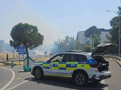Sofocado un incendio en la Avenida de Europa