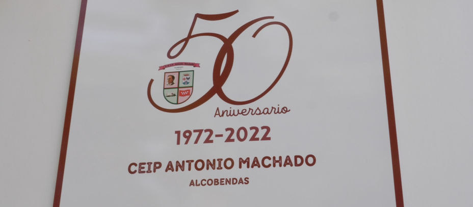 "El Antonio Machado no es un colegio construido con ladrillos, sino con historias"  
