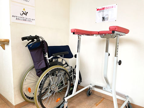 歩行車_edited.jpg