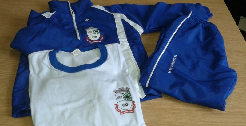 Guabiruba recebe uniformes escolares para 2017