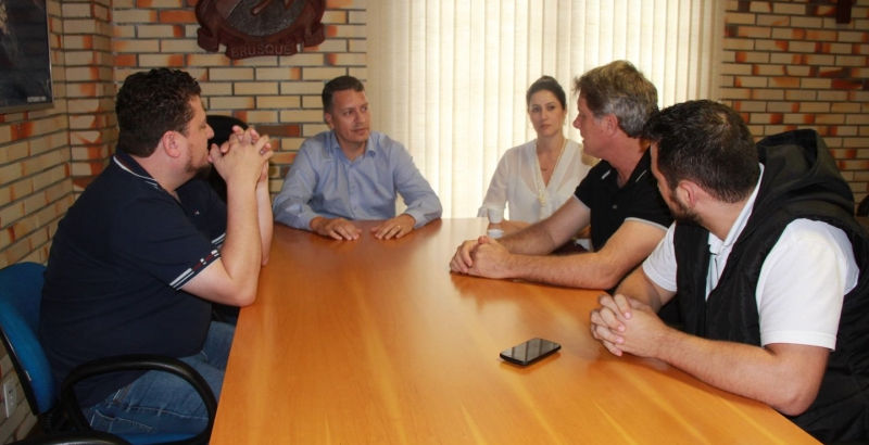 OSBr se reúne com presidente do Legislativo Brusquense