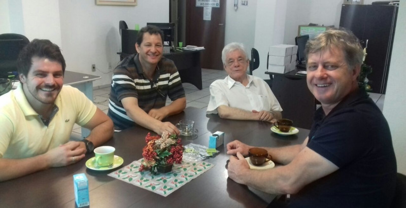 Dr. Jonas visita instalações do OSBr