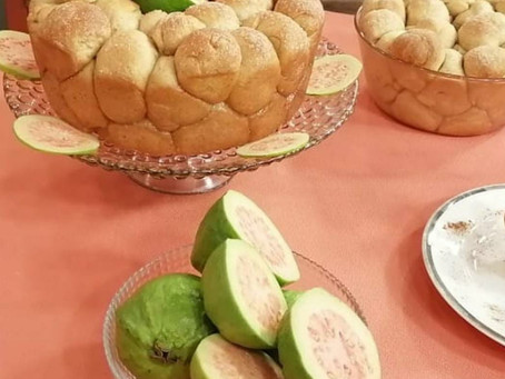 Chef Guga Rossi mantém tradição familiar com receita de bolo bolhas